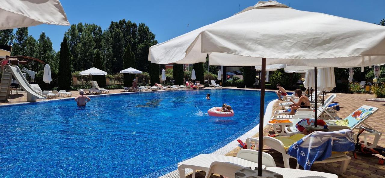 Kamelia Suites Сонячний Берег Екстер'єр фото